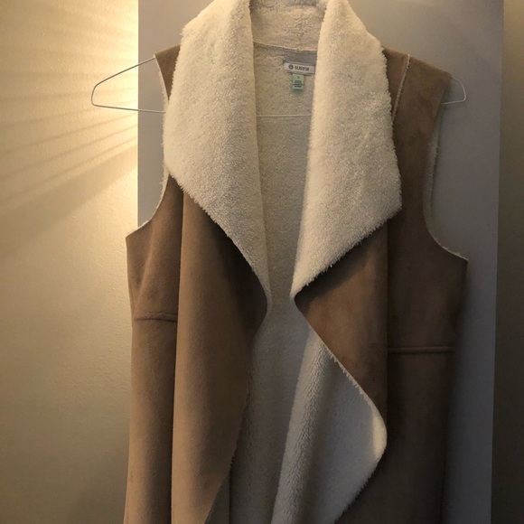 Nordstrom Vest - Picture 1 of 4